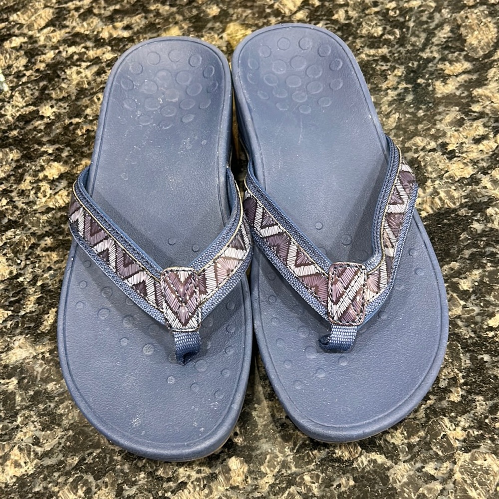 Vionic sandals.  Size 8
